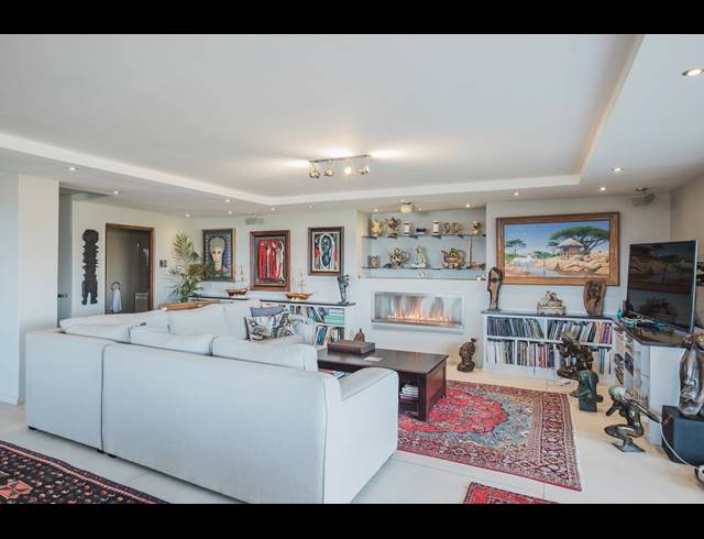 3 BEDROOM FREEHOLD TO LET IN CHAPMANS PEAK